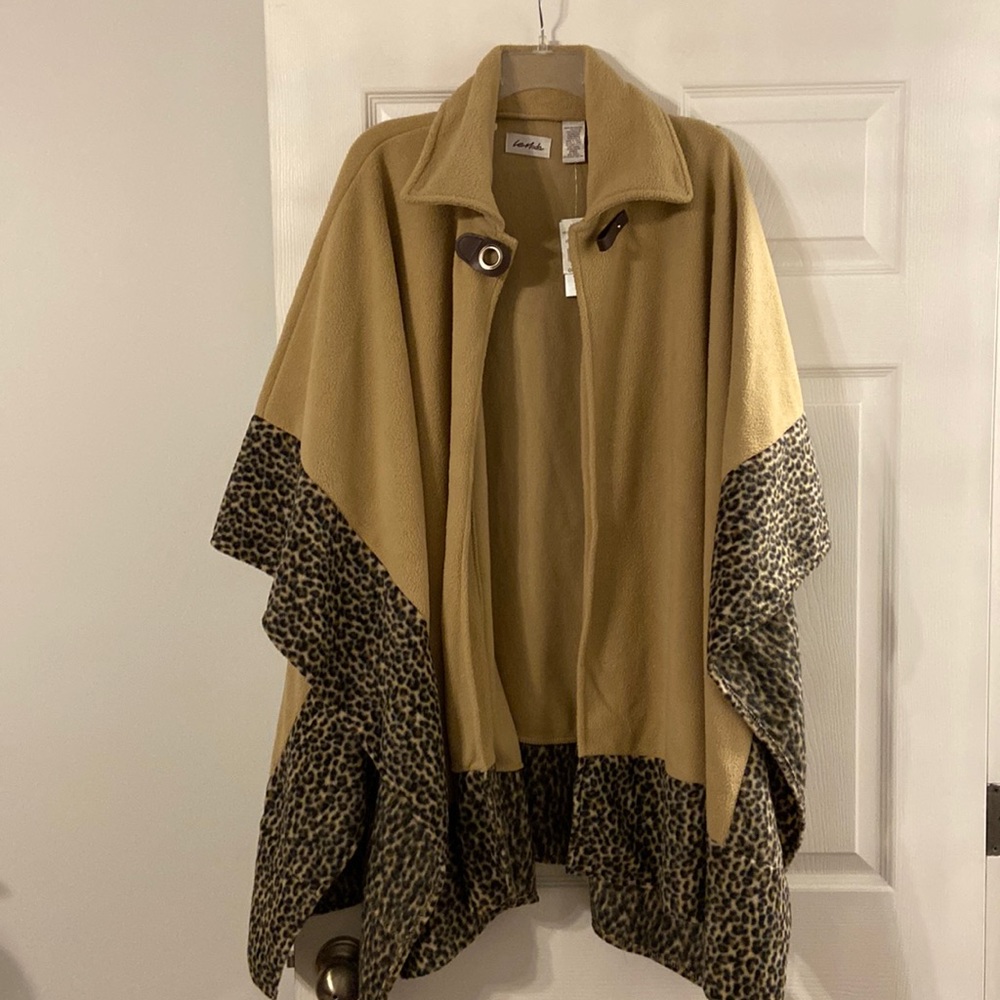 Linda Skeen Camel with animal trim Wrap length 34” wide 48” one size brand new